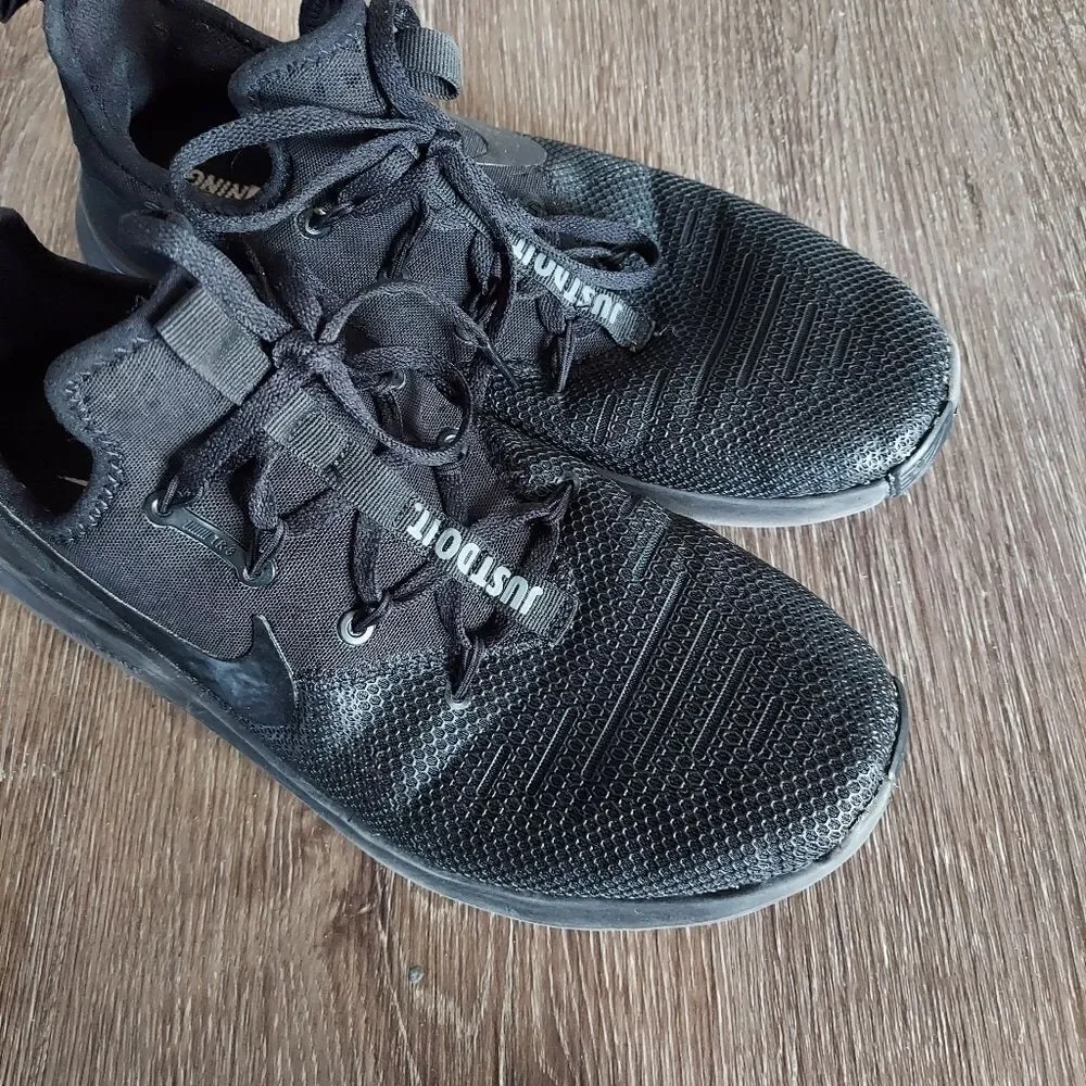 Nike Free TR 8 Training Shoes Black 942888-002 Lace Up Womens - Size 11